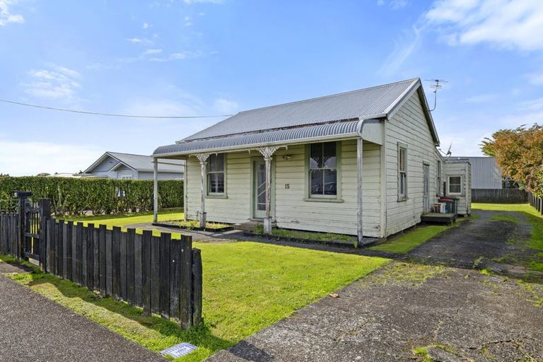 Photo of property in 15 Standish Street, Westown, New Plymouth, 4310