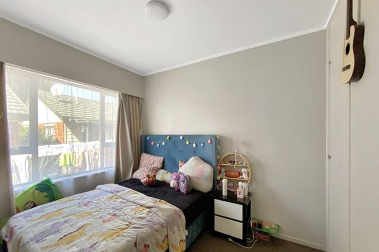 Photo of property in 2/131 Coronation Road, Papatoetoe, Auckland, 2025