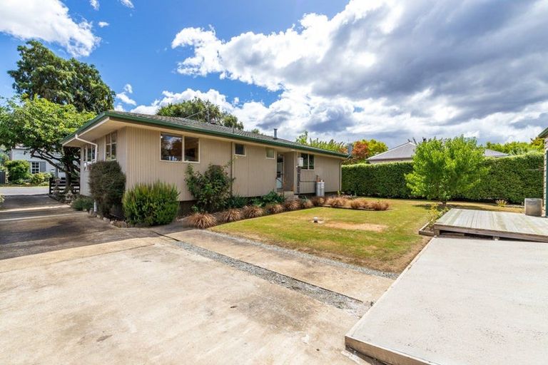 Photo of property in 11 Beaumaris Street, Outram, 9019