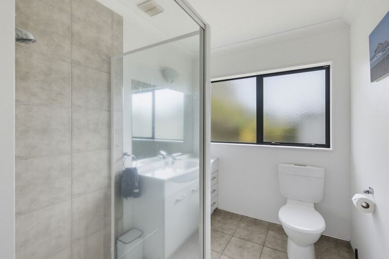 Photo of property in 1 William Noel Place, Waikanae Beach, Waikanae, 5036