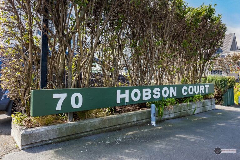 Photo of property in Hobson Court Flats, 47/70 Hobson Street, Thorndon, Wellington, 6011