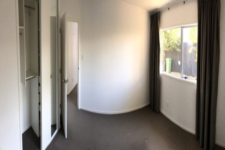 Photo of property in 6a Vincent Road, Northcote Point, Auckland, 0627