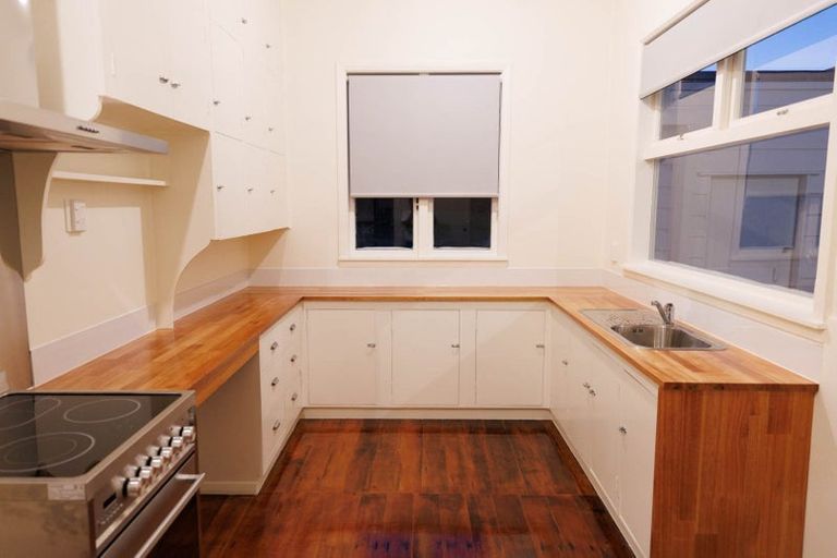 Photo of property in 38 Dr Taylor Terrace, Johnsonville, Wellington, 6037