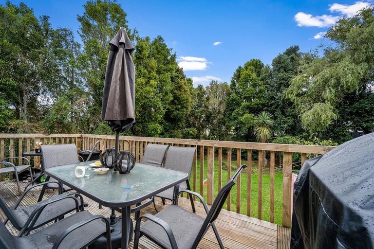 Photo of property in 64 Sherwood Avenue, Te Atatu South, Auckland, 0610