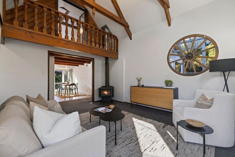 Photo of property in 10 Butel Avenue, Arrowtown, 9302