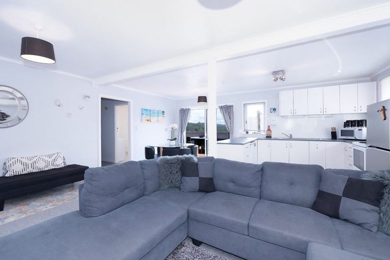 Photo of property in 13 Binnie Street, Paihia, 0200