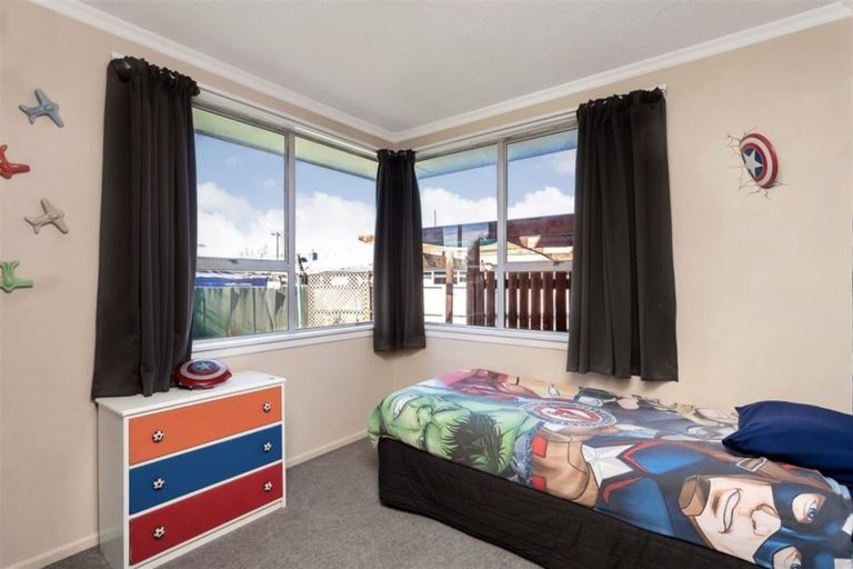Photo of property in 62 Sturrocks Road, Redwood, Christchurch, 8051