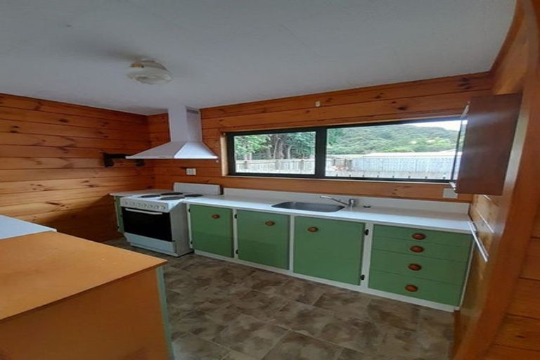 Photo of property in 43 Fleet Street, Naenae, Lower Hutt, 5011