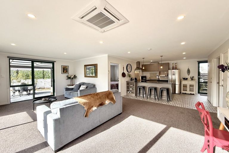 Photo of property in 45 Edinburgh Crescent, Waikiwi, Invercargill, 9810