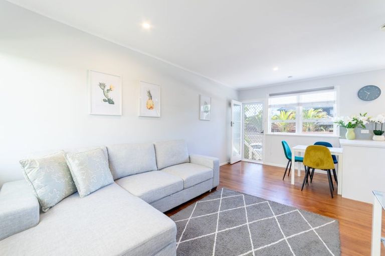 Photo of property in 2/14 Waterloo Road, Milford, Auckland, 0620