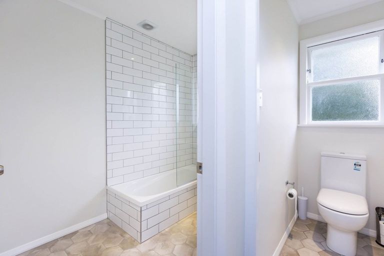 Photo of property in 34 Fraser Crescent, Elderslea, Upper Hutt, 5018