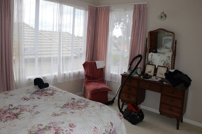 Photo of property in 5 Holden Avenue, Forest Lake, Hamilton, 3200