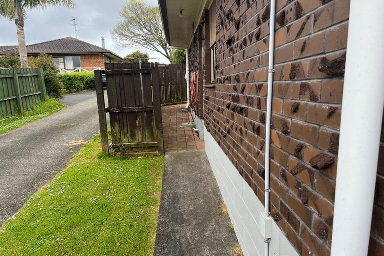 Photo of property in 2/40 Gills Avenue, Papakura, 2110