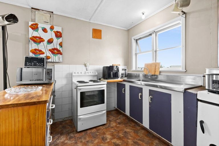 Photo of property in 2 Merton Crescent, Pirimai, Napier, 4112