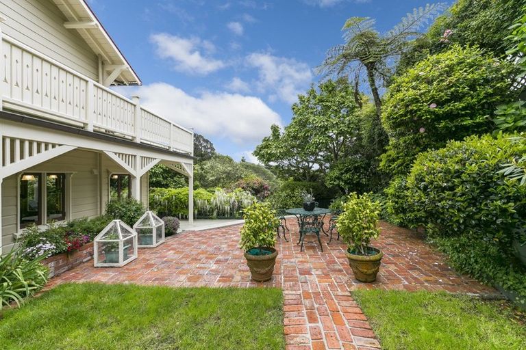 Photo of property in 46 Nicholson Road, Khandallah, Wellington, 6035