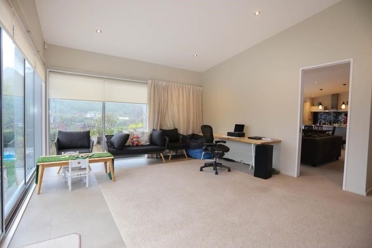 Photo of property in 7 Maurice Knowles Lane, Cashmere, Christchurch, 8022