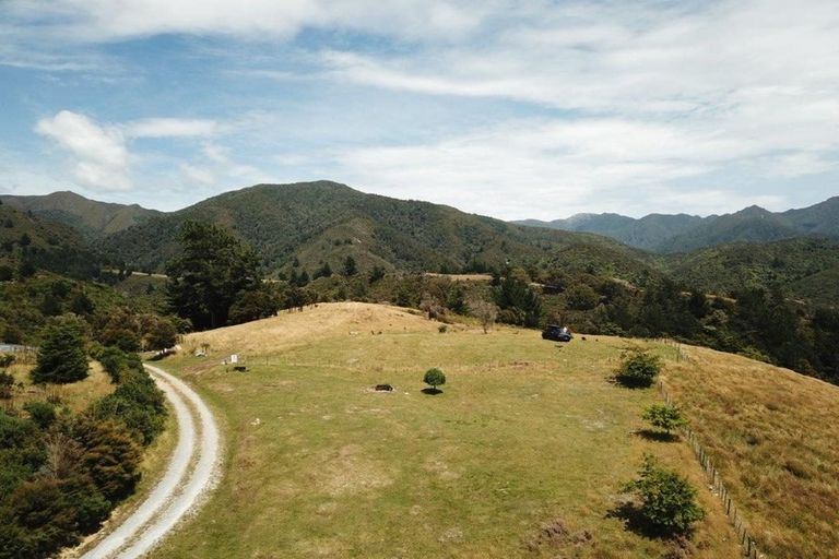 Photo of property in 1075 Takaka Valley Highway, Uruwhenua, Takaka, 7183