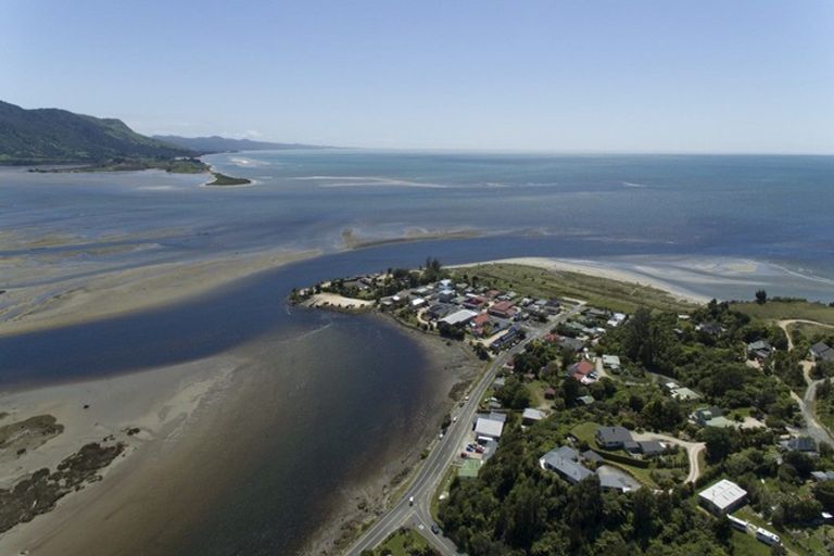 Photo of property in 48 Ruataniwha Drive, Collingwood, 7073