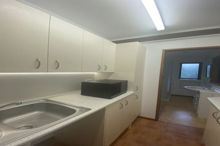 Photo of property in 1/65a Balmain Road, Birkenhead, Auckland, 0626