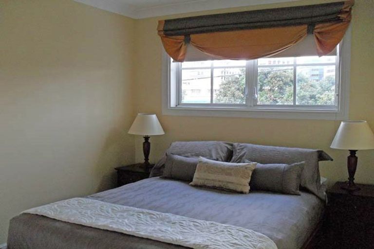 Photo of property in 154 Tinakori Road, Thorndon, Wellington, 6011