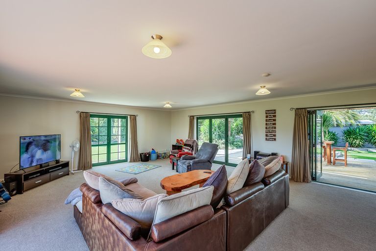 Photo of property in 360 Paierau Road, Opaki, Masterton, 5881