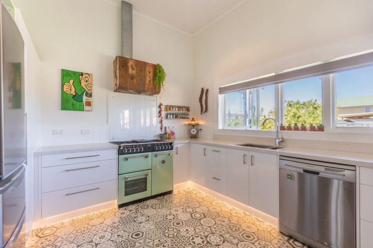 Photo of property in 210 Lascelles Street, Saint Leonards, Hastings, 4120