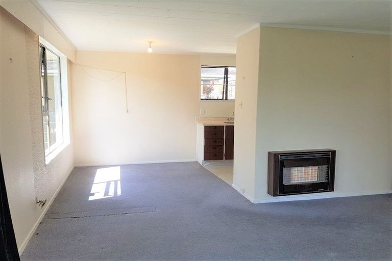 Photo of property in 32b Transom Close, Whitby, Porirua, 5024