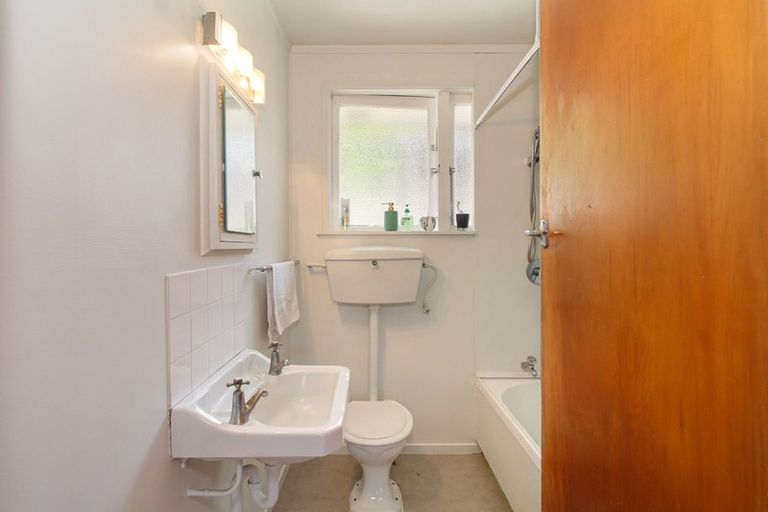 Photo of property in 5/26 Rangatira Road, Birkenhead, Auckland, 0626