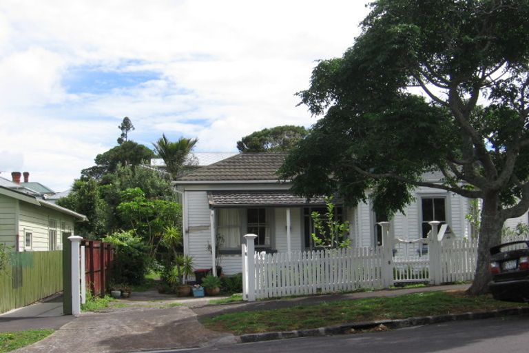 Photo of property in 49 Prospect Terrace, Mount Eden, Auckland, 1024