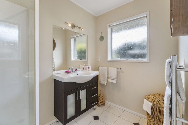 Photo of property in 22a Rata Street, Waikanae, 5036