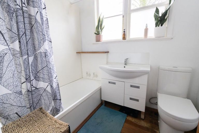 Photo of property in 44 Jellicoe Drive, Hamilton East, Hamilton, 3216