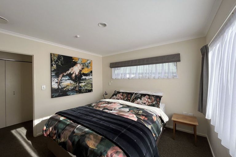 Photo of property in Redwood Village, 42/42 Main Road, Tawa, Wellington, 5028