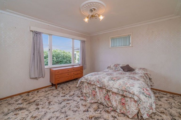 Photo of property in 10 Oakdale Road, Mount Roskill, Auckland, 1041