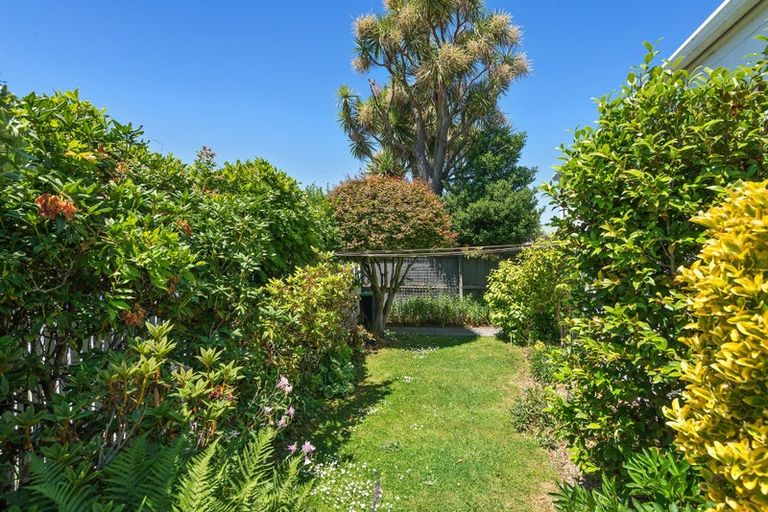 Photo of property in 2/40 Blakehall Place, Spreydon, Christchurch, 8024