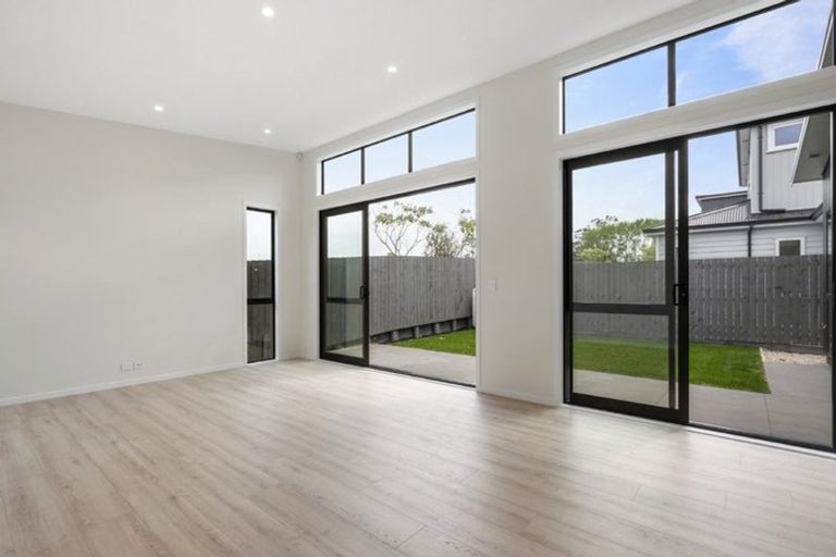 Photo of property in 10 Oyster Drive, Whenuapai, Auckland, 0618