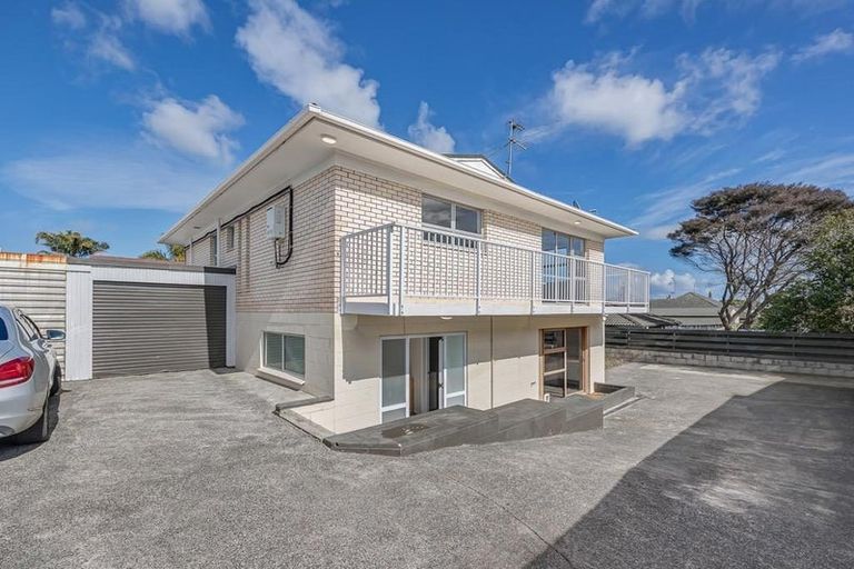 Photo of property in 3/84 Rangitoto Road, Papatoetoe, Auckland, 2025