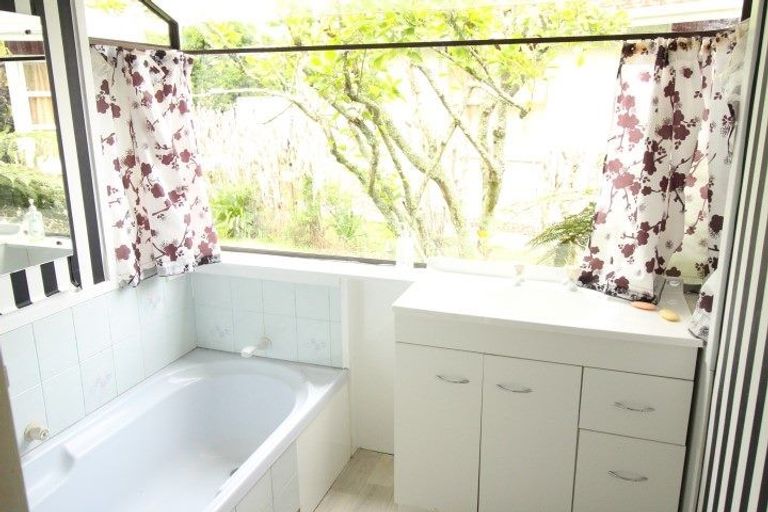 Photo of property in 27 Berkley Avenue, Hillcrest, Hamilton, 3216