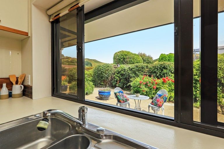 Photo of property in 37 Anderson Road, Taradale, Napier, 4112