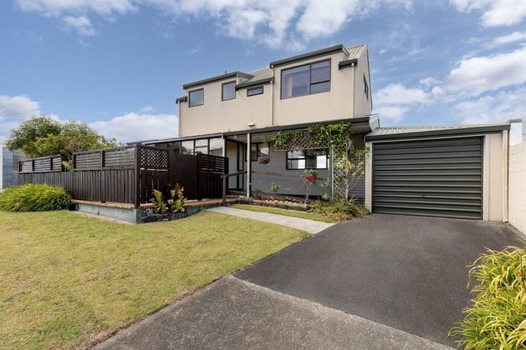 Photo of property in 87 Harbour View Road, Omokoroa, 3114