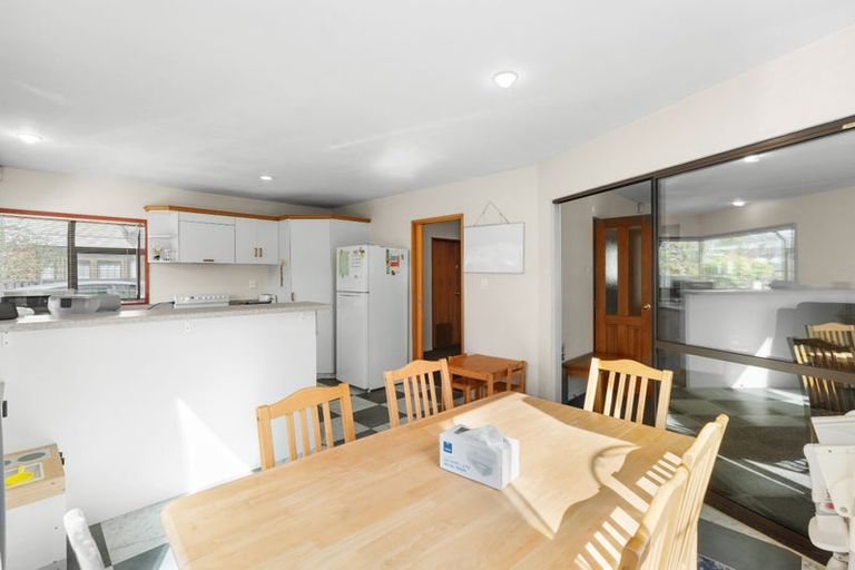 Photo of property in 1 Ryeland Avenue, Ilam, Christchurch, 8041