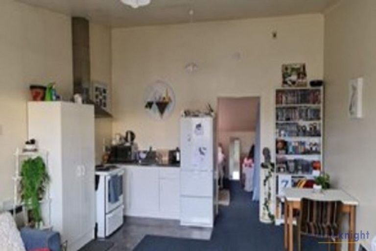 Photo of property in 2/7 Division Street, Riccarton, Christchurch, 8041