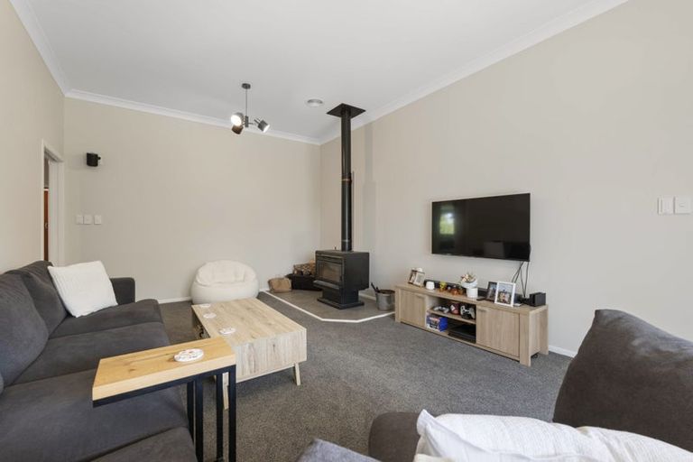 Photo of property in 2319 Mountain Road, Tariki, Inglewood, 4390