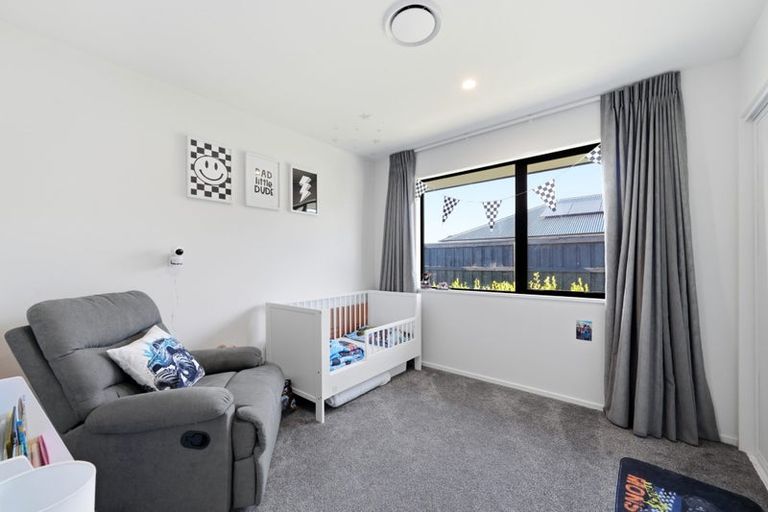 Photo of property in 7 Cam Mill Place, Rangiora, 7400