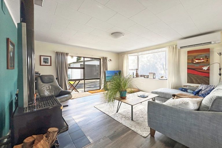 Photo of property in 1 Feary Crescent, Takaka, 7110