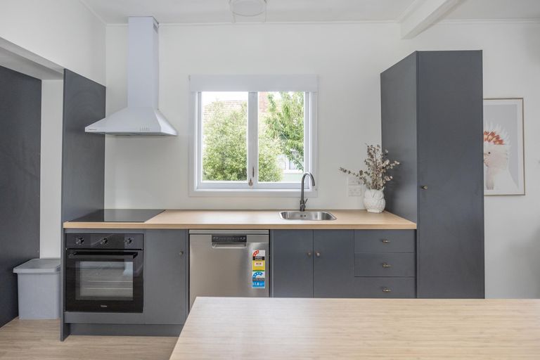 Photo of property in 37 Chelmer Street, Oamaru, 9400