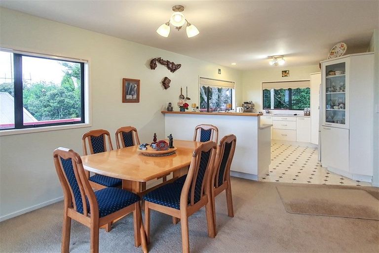 Photo of property in 98 Te Haumi Drive, Paihia, 0200