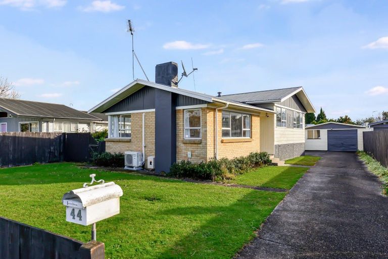 Photo of property in 44 Dalton Crescent, Dinsdale, Hamilton, 3204