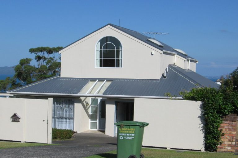 Photo of property in 1/45 Montgomery Avenue, Murrays Bay, Auckland, 0630