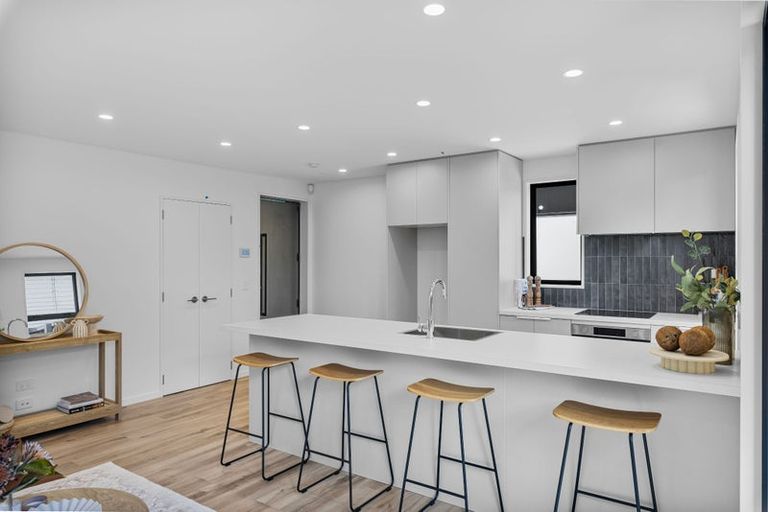 Photo of property in 2/74 Grenville Street, Waltham, Christchurch, 8011