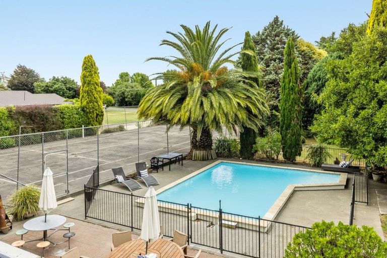 Photo of property in 22 Goulter Street, Clive, Hastings, 4180